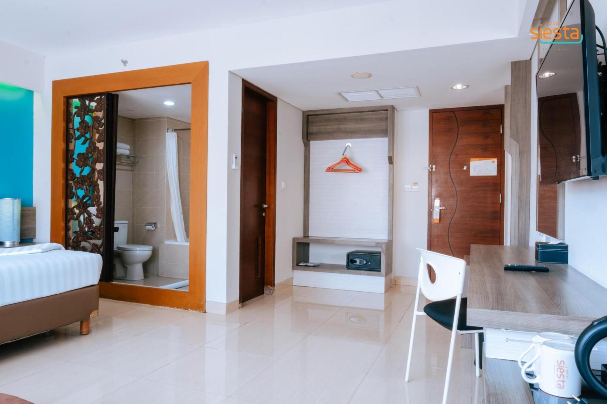Отель Siesta Legian Экстерьер фото