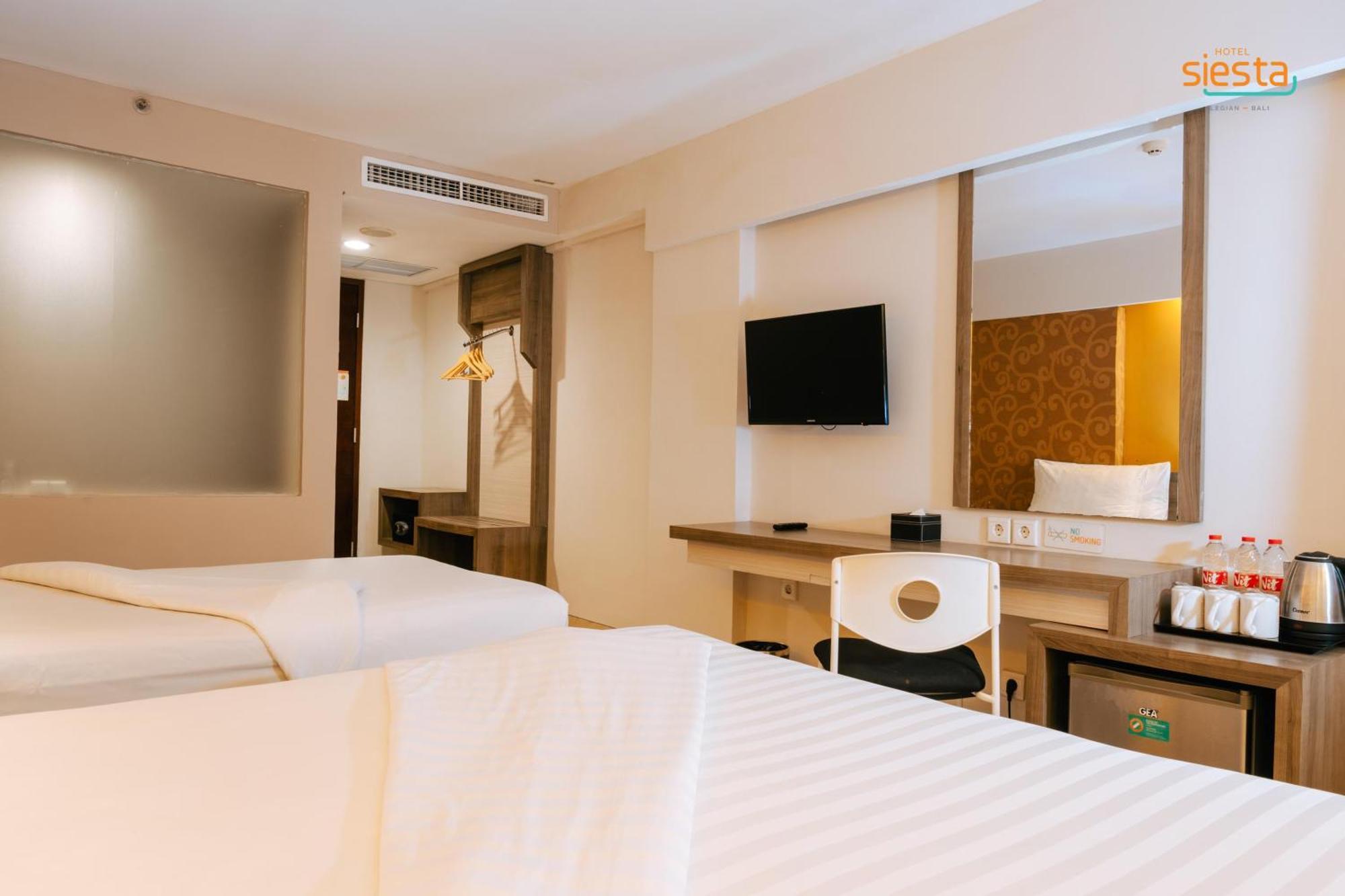 Отель Siesta Legian Экстерьер фото